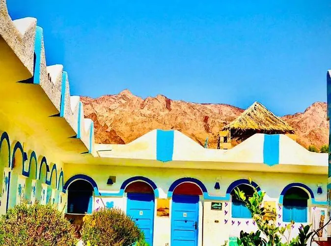 Otel Blue Bird Village 2*
